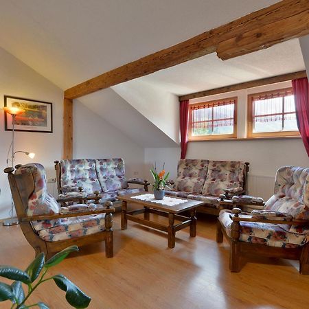Ferienhaus Hoellwarth Стум Стая снимка