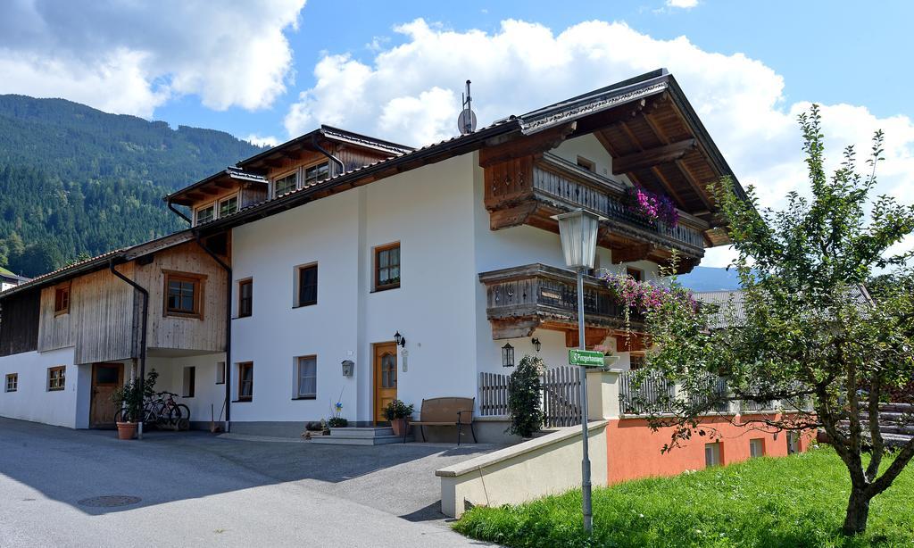 Ferienhaus Hoellwarth Стум Екстериор снимка