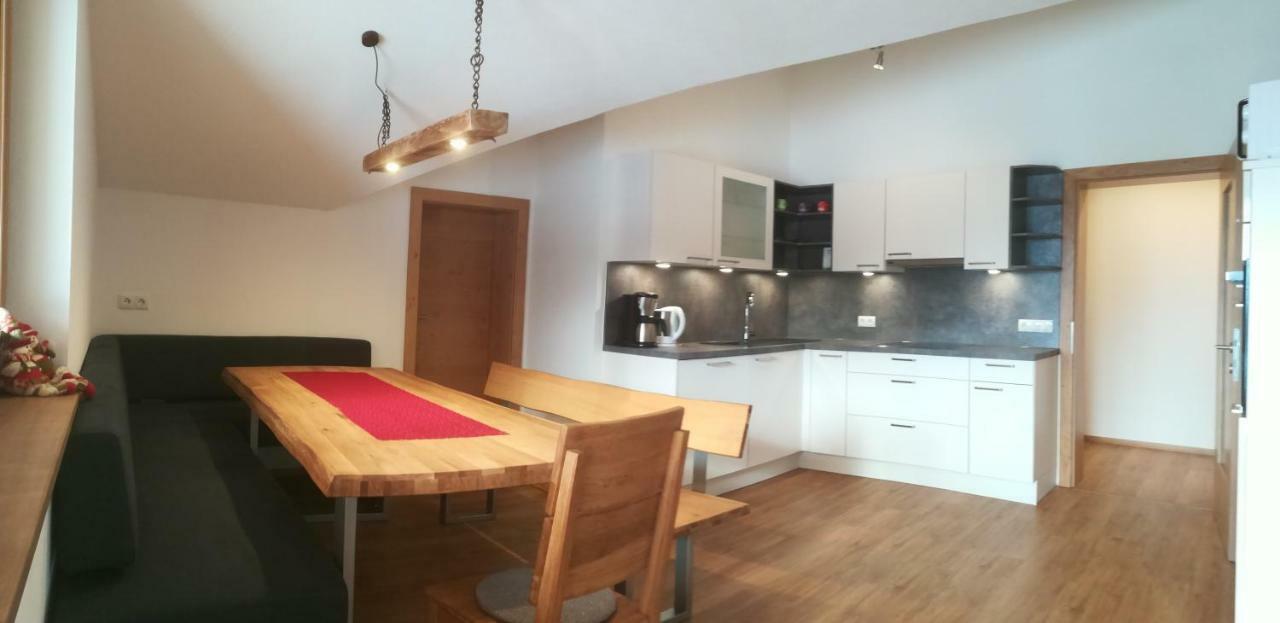 Ferienhaus Hoellwarth Стум Екстериор снимка